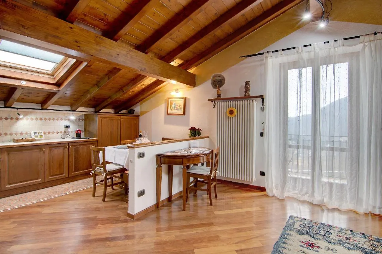 La Mansarda Di Eros E Tiziana Apartment Lanzo D'intelvi